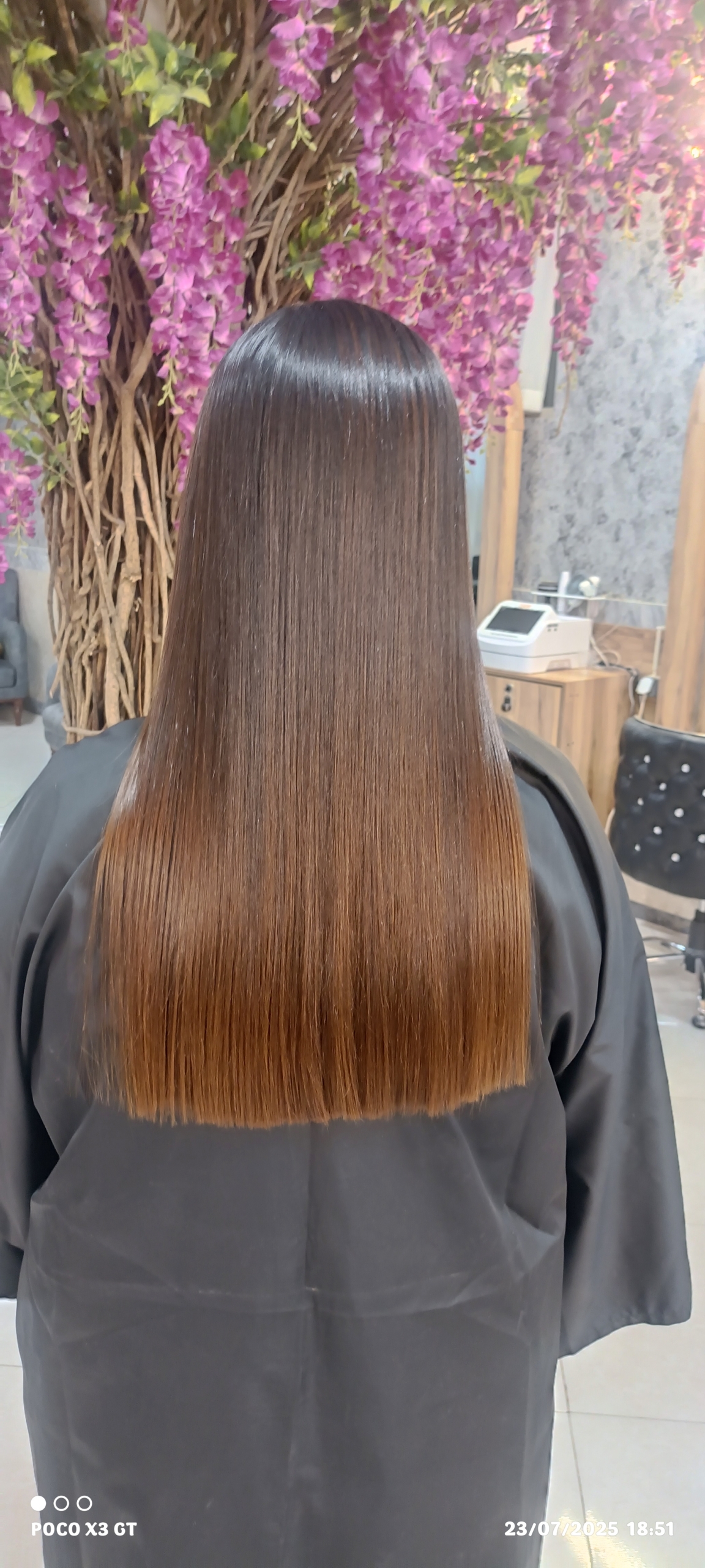 آیا میدانستید مرکز تخصصی کراتین و احیا مو ریحانه عادلی به تمام مشتریان وفادار خود هدیه میدهد؟